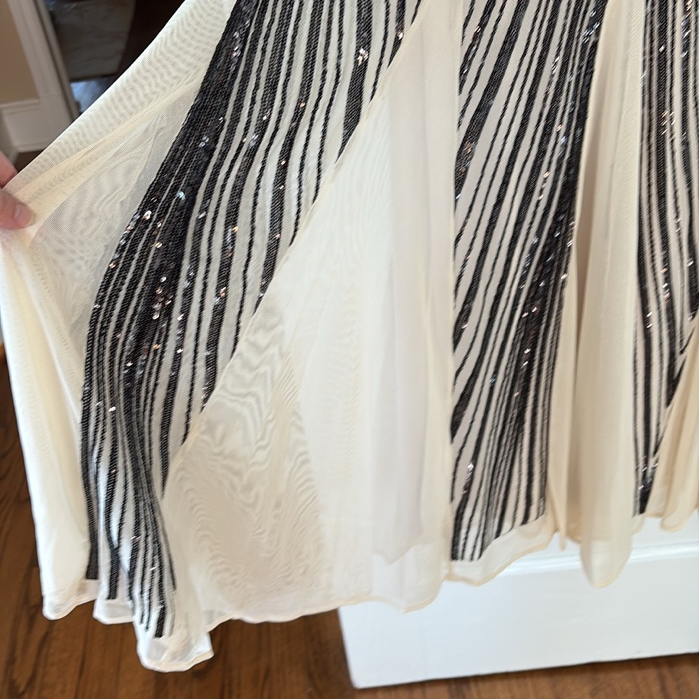 R&M Richards Black and Cream Embellished Dress - Picture 8 of 8